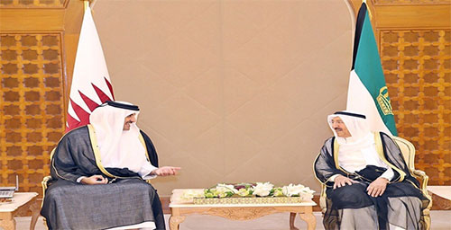 Kuwait entrega a Qatar las demandas de las monarquías del Golfo Kuwait entrega a Qatar las demandas de las monarquías del Golfo